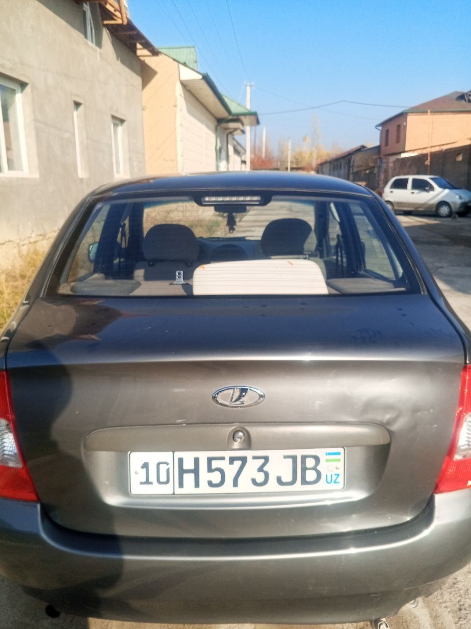 Lada Kalina 2008 yil.