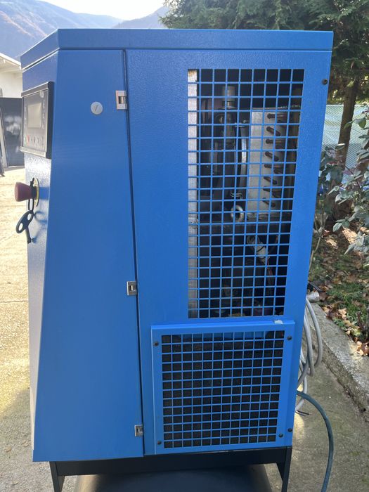 Винтов компресор Abac Formula 7.5kw с ресивър 500lt и вграден сушител