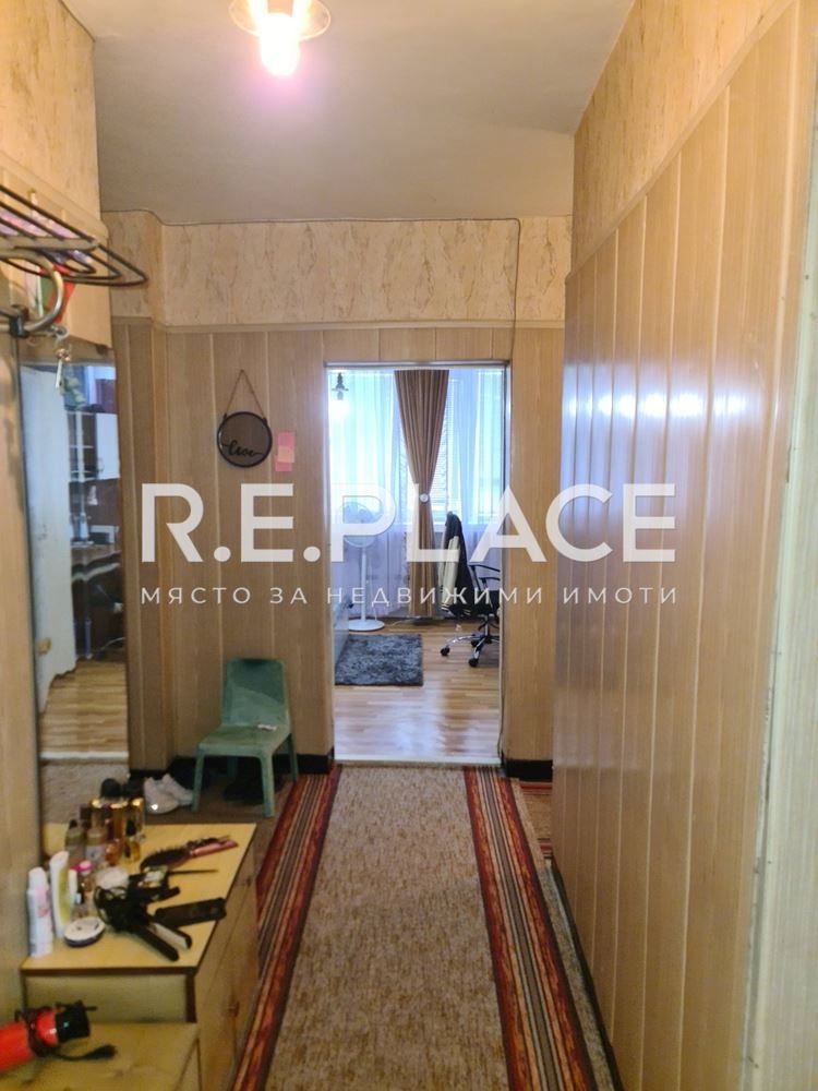 Продава се Тристаен апартамент в Варна, Младост 2 - 76 кв.м за 1674 €/кв.м - Снимка #9