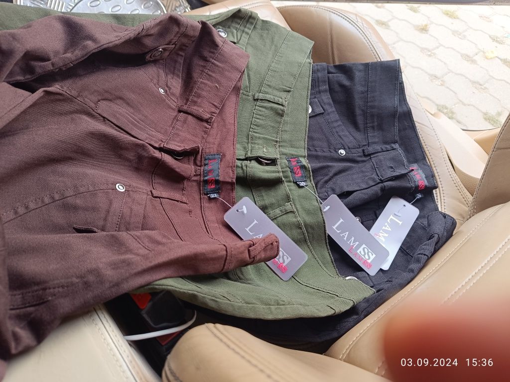 Vând pantaloni noi en-gros diferite mărimi și culori la 30 lei