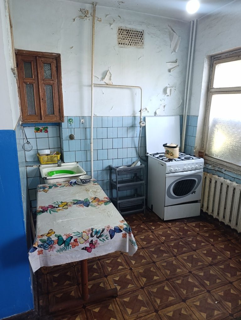 Юнусабад -15 4 хонали квартира, жихозлари йук. Оилага