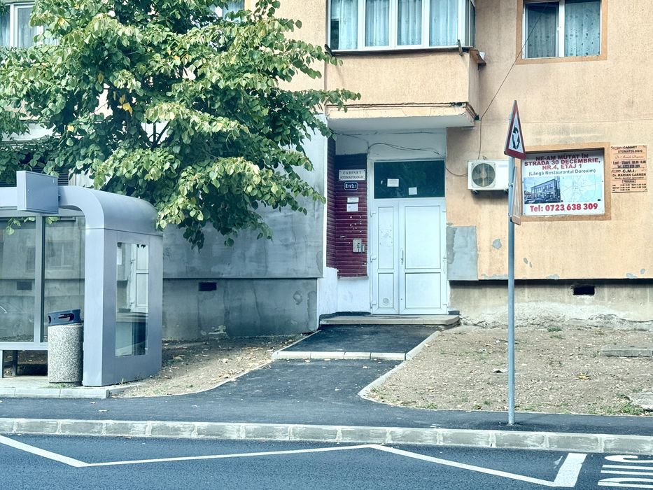 Inchiriez spatiu prestari servicii sau spatiu medical