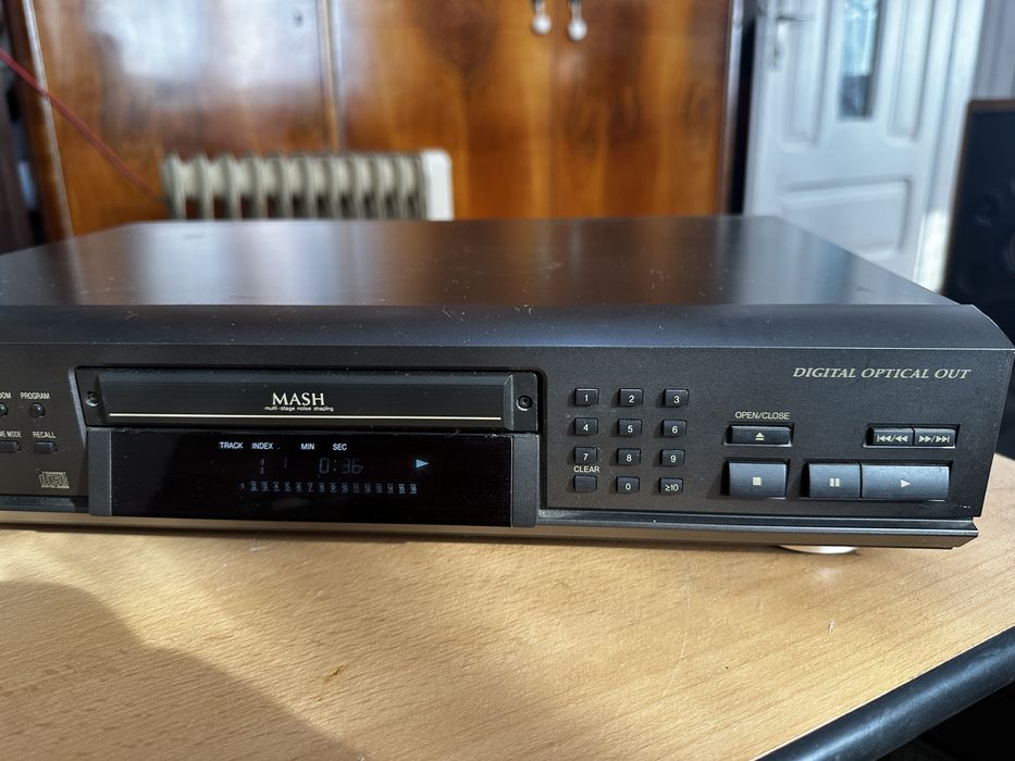 Technics Sl-Pg4 Cd player