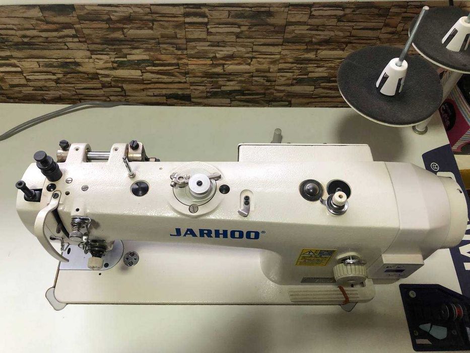 Продам промышленную машинку шагай-ка в отличном состоянии