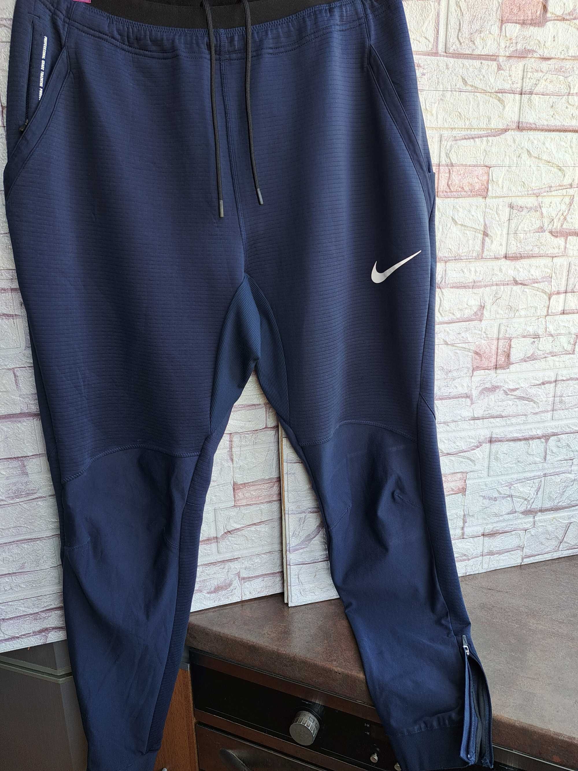 мъжко долнище,спортен панталон,Nike,анцунг