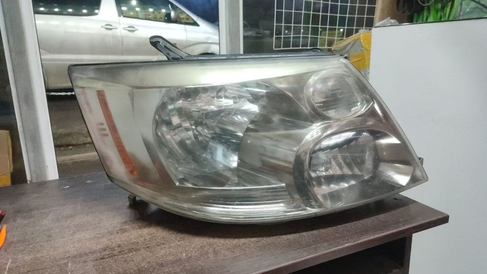 Продам фары решетки и бампер на Альфард