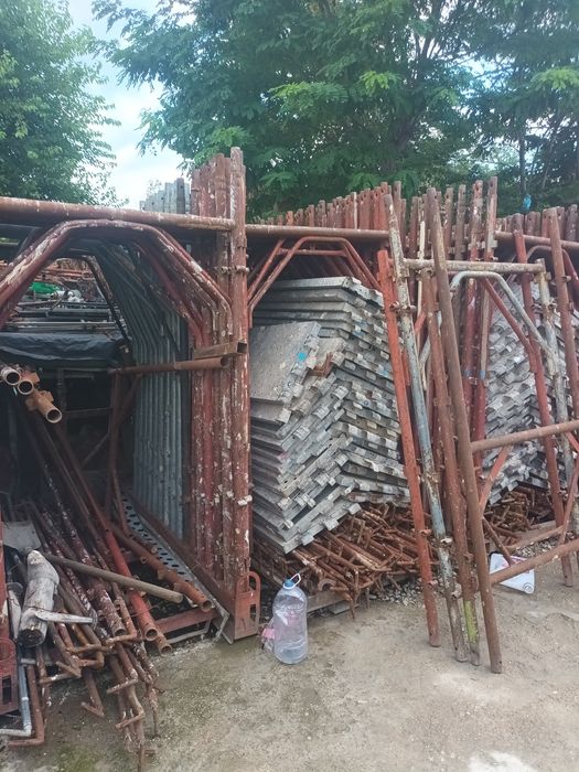 Schela metalica model italian