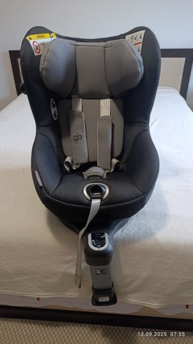 Scaun auto ISOFIX i-Size GB Vaya2 Silverfox Grey, 45-105 cm, Gri/Negru