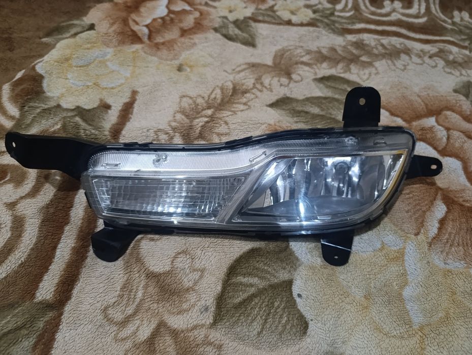 Фары противотуманные разные