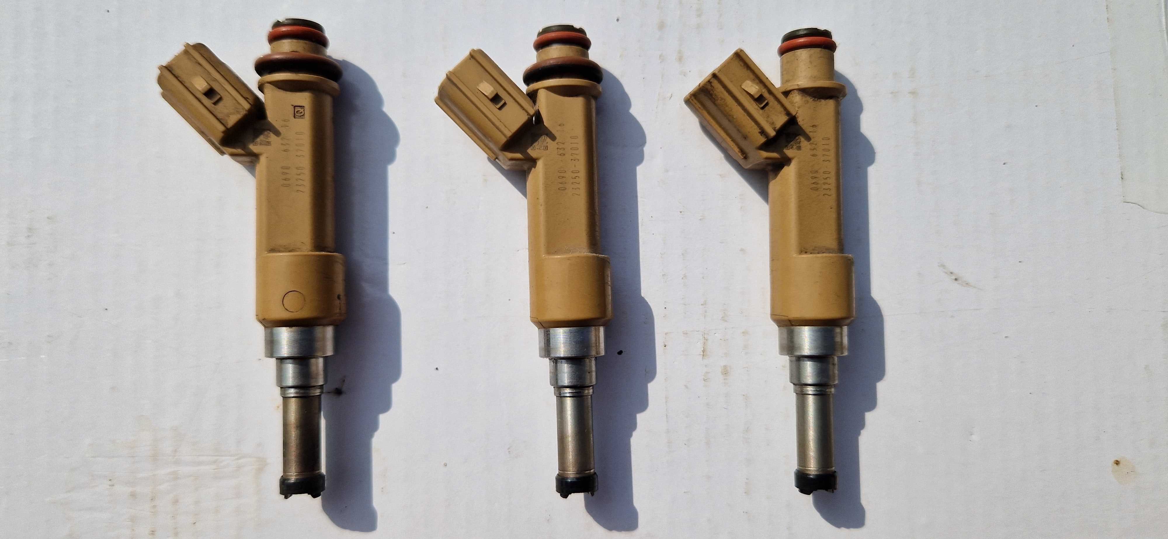 Форсунка тойота 1ZR-FE, 2ZR-FE, 3ZR-FE