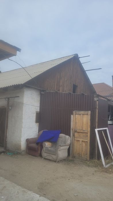Продам. Дом на слом. Сатылады. Бузып алсаныздар болады материалдар.