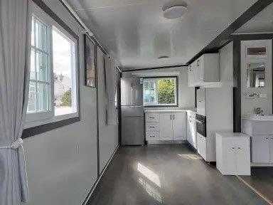 Tiny haus, pliabila din container, aprox.36 mp SD, privat, pret final,