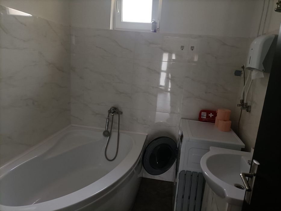 Casa regim hotelier 8-12 persoane