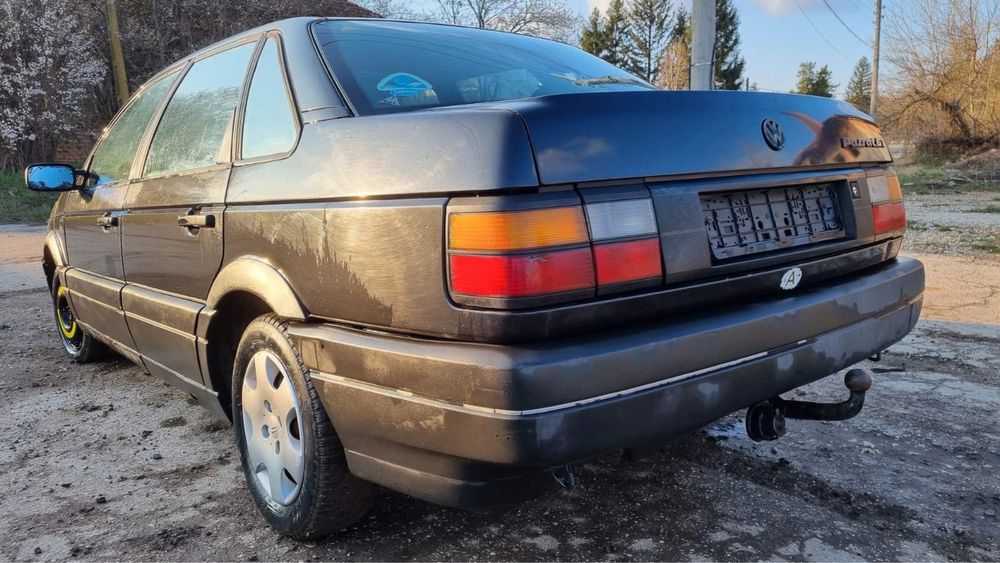 VW Passat B3 2.0 115ks na chasti Пасат на части