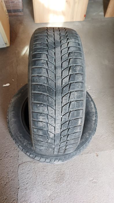 Продам шины зимние 2 шт triangle