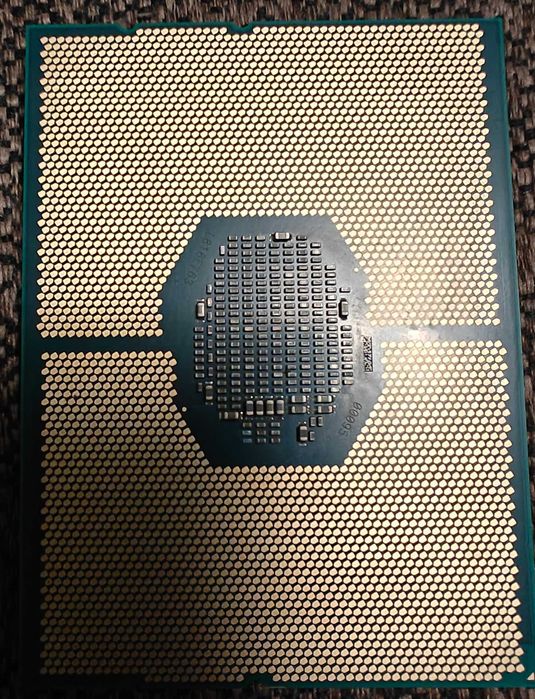 Intel Xeon Gold 6136 12c 24t