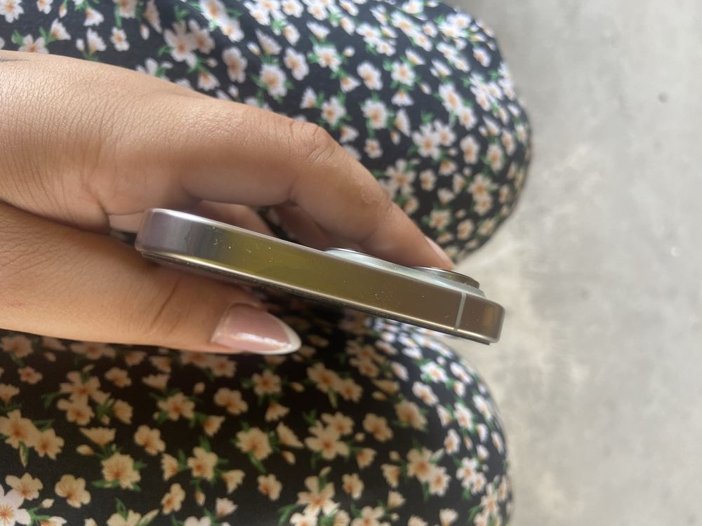 iphone 16 pro max с гаранция + 7месеца каско