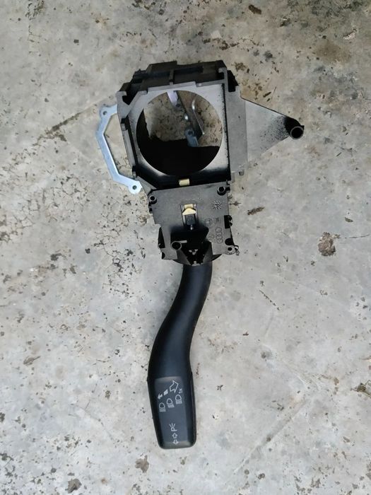 Mantea stergatoare Lumini Pilot Tempomat Seat Exeo Audi A4 A6 A8 Q7 4E0953503F 13K 21B