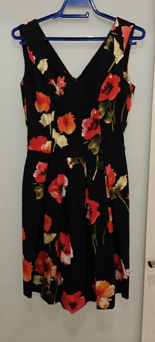 Рокля от Dika, 36 размер, обличана веднъж