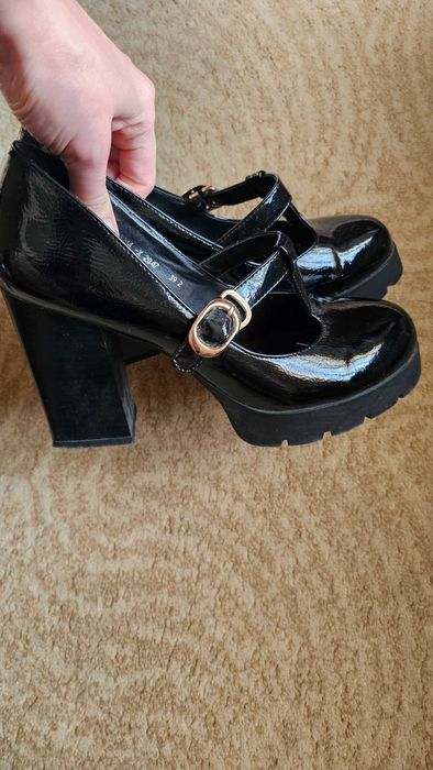 Туфли женские 39 размер