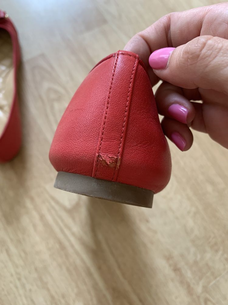Червени кожени обувки тип балеринки / пантофки Michael Kors размер 37