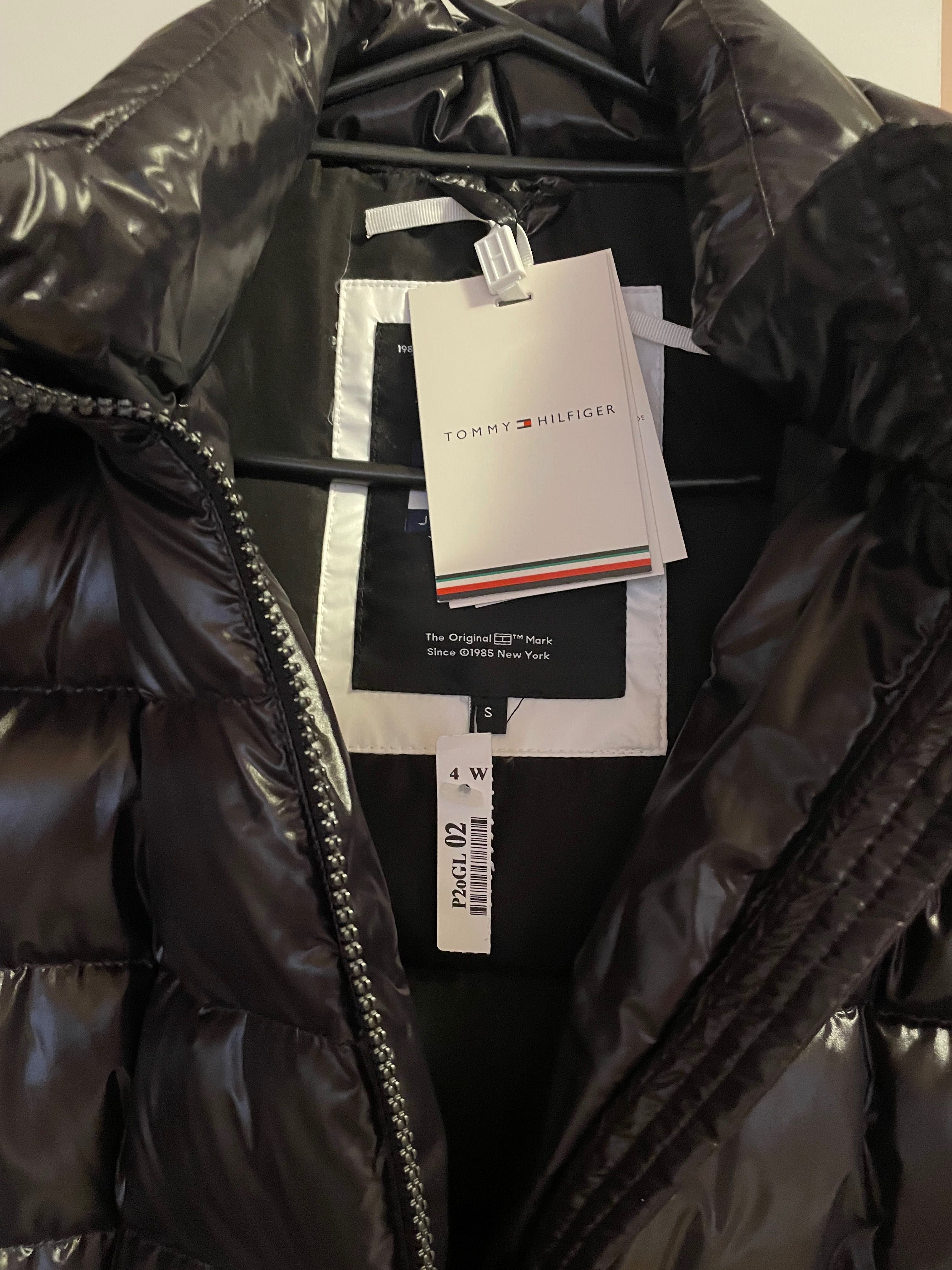 Tommy Hilfiger зимно яке.