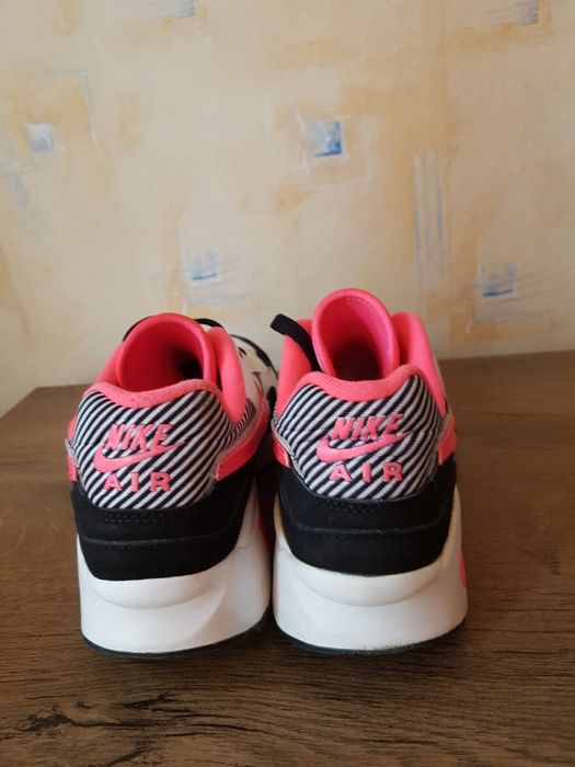 Nike Air Max маратонки 40 номер.