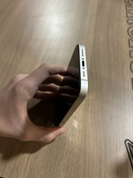 Vand IPhone 13,256gb