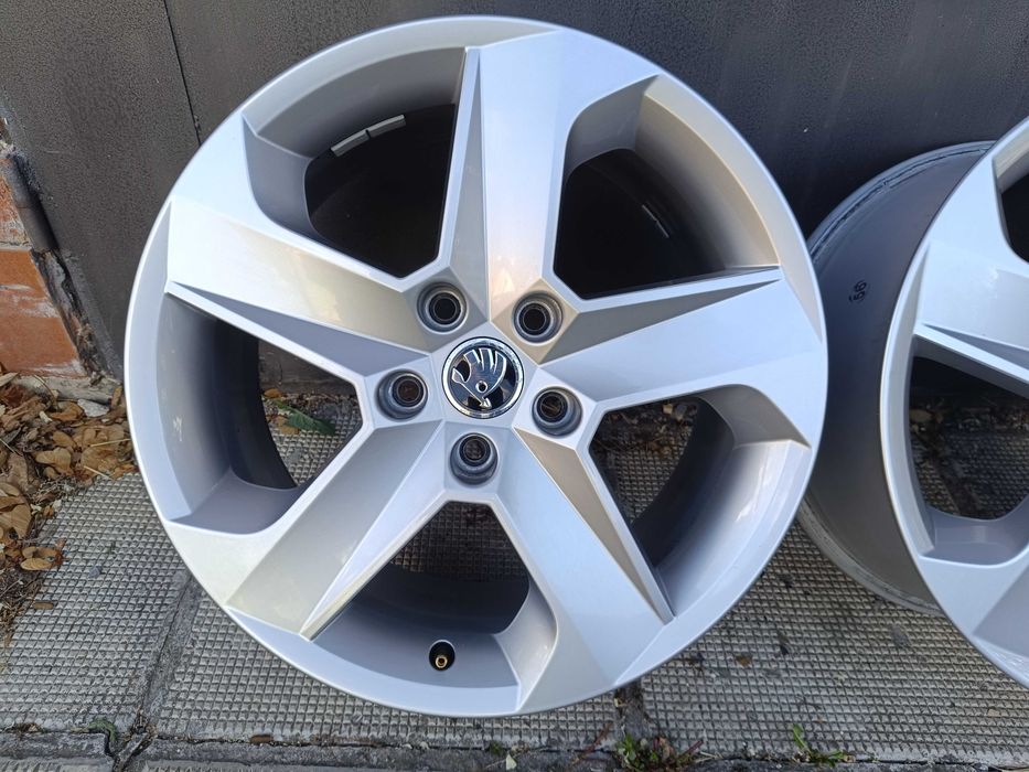 ОРИГИНАЛНИ джанти 17 ' 5x112 SKODA OCTAVIA / Шкода Октавия 57,1 ЕТ51
