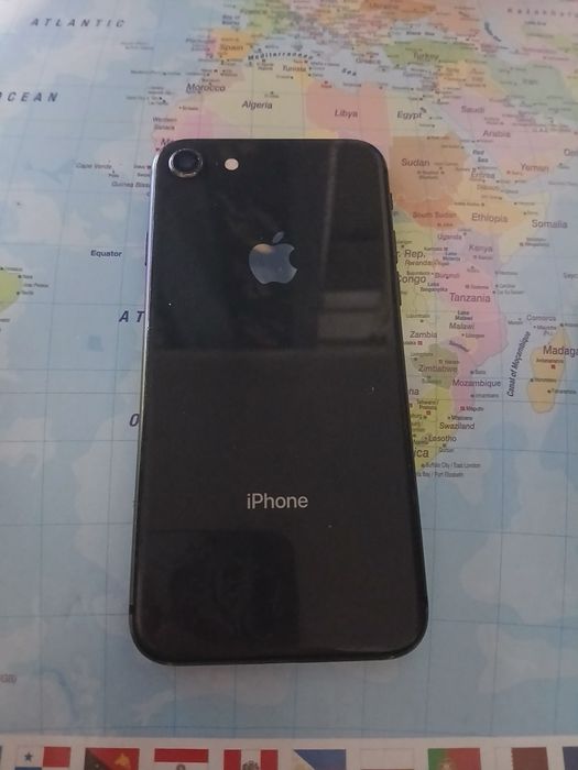 iPhone SE 2 – 128GB – Baterie 100% – Defect Home  – Preț bun