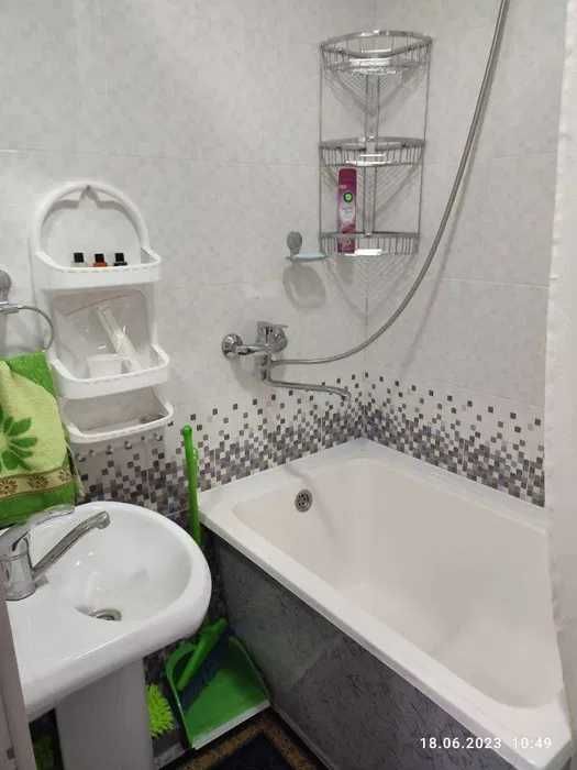 квартира 1/1/4 кирпич, Юнусабадский р-он (Универсам)