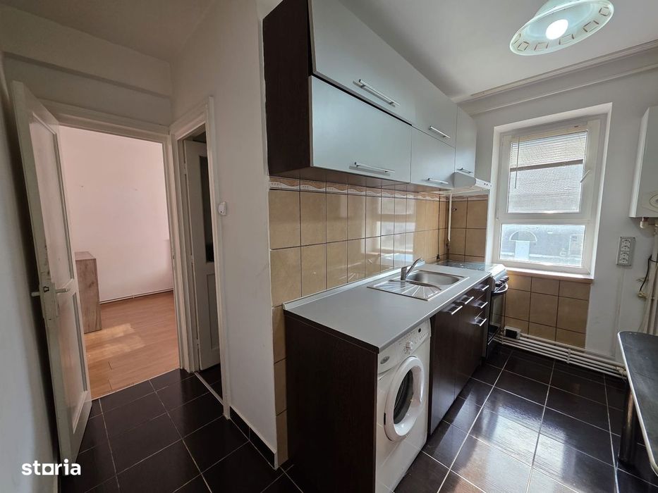 Apartament 2 camere decomandat, 50 mp utili, etaj 1,zonă Progresu–Deva