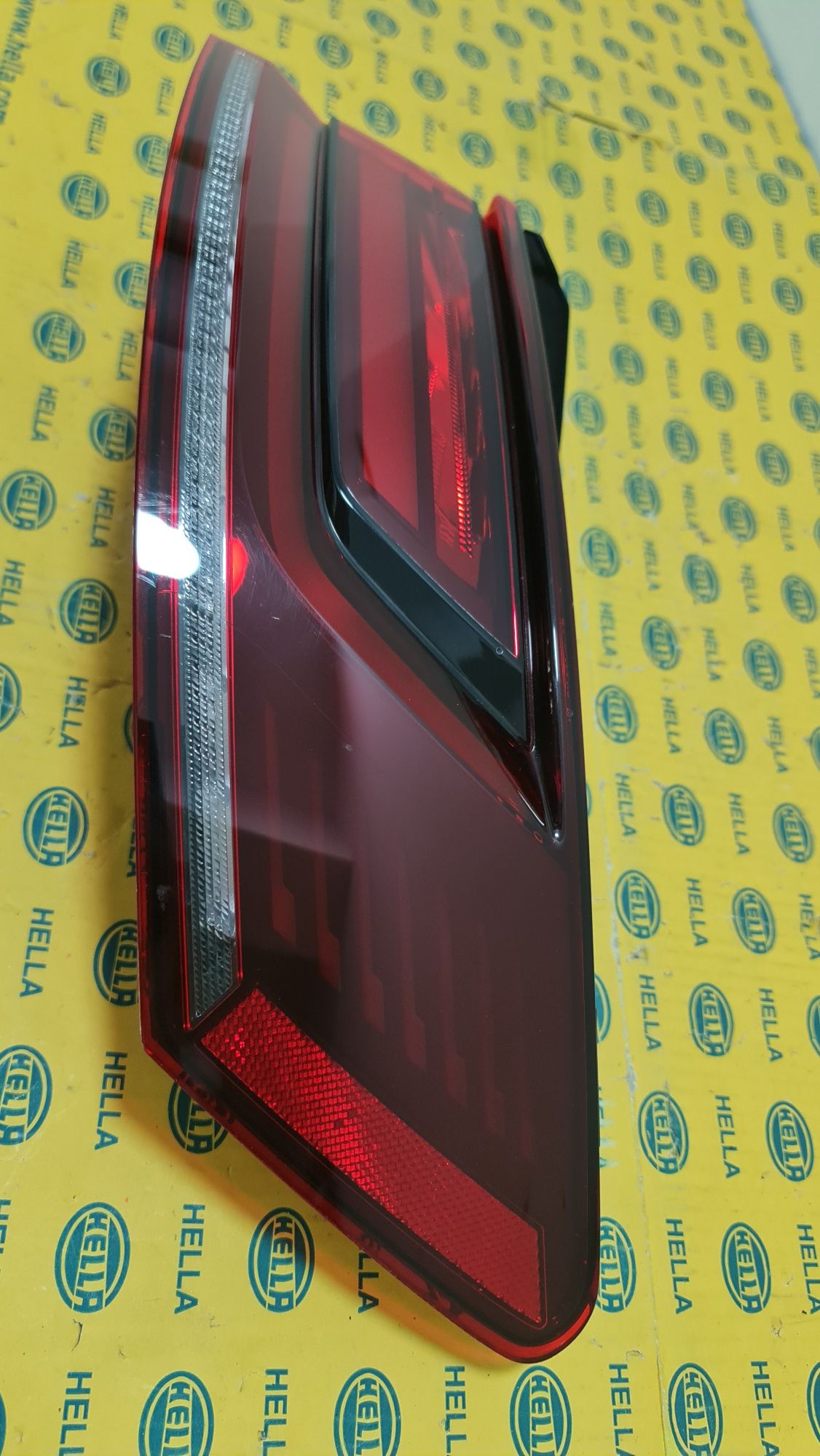Lampa tripla stop led VW Arteon 3g8 facelift 3G8945208J