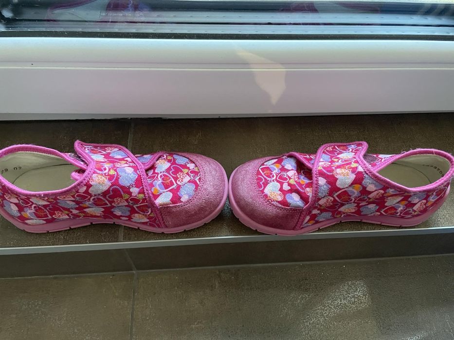 Детски пантофи за момиче