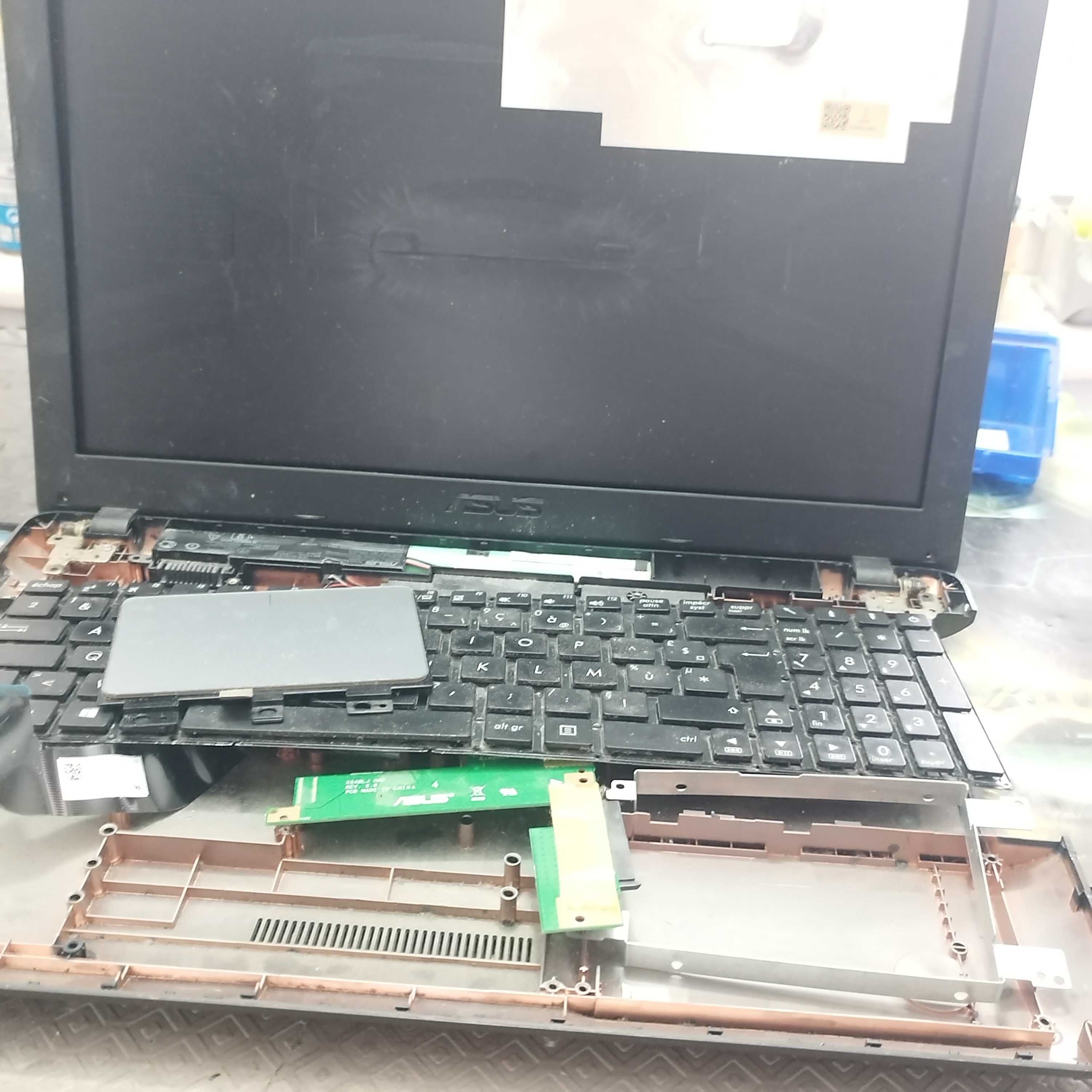 Dezmembrez Asus R540LA