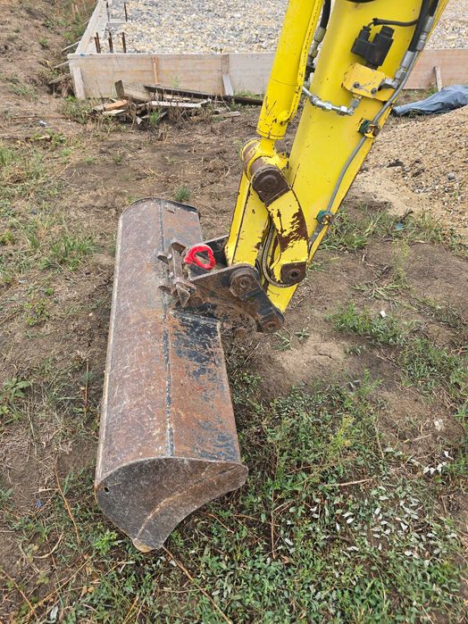 Miniexcavator yanmar