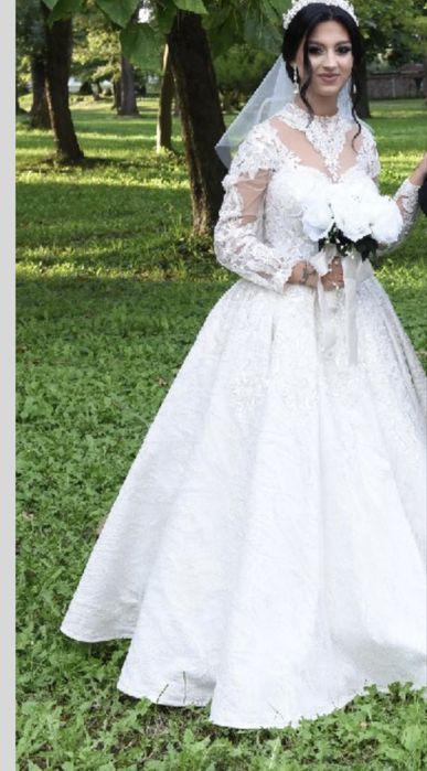 Vand rochie de mireasa