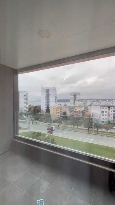 Продава се Двустаен апартамент в Варна, Цветен квартал - 74 кв.м за 3514 €/кв.м - Снимка #19