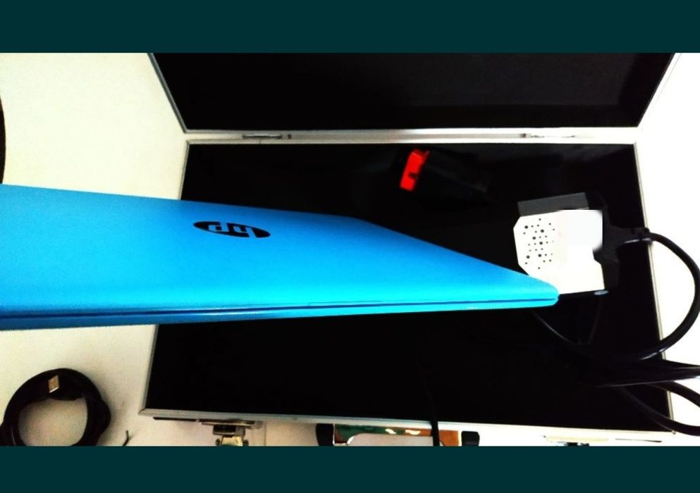 Tester auto Universal 12/24v + Laptop, Turisme si Camioane Full Soft