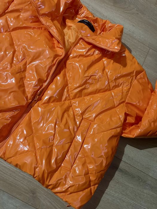 Дамско яке в оранжев цвят