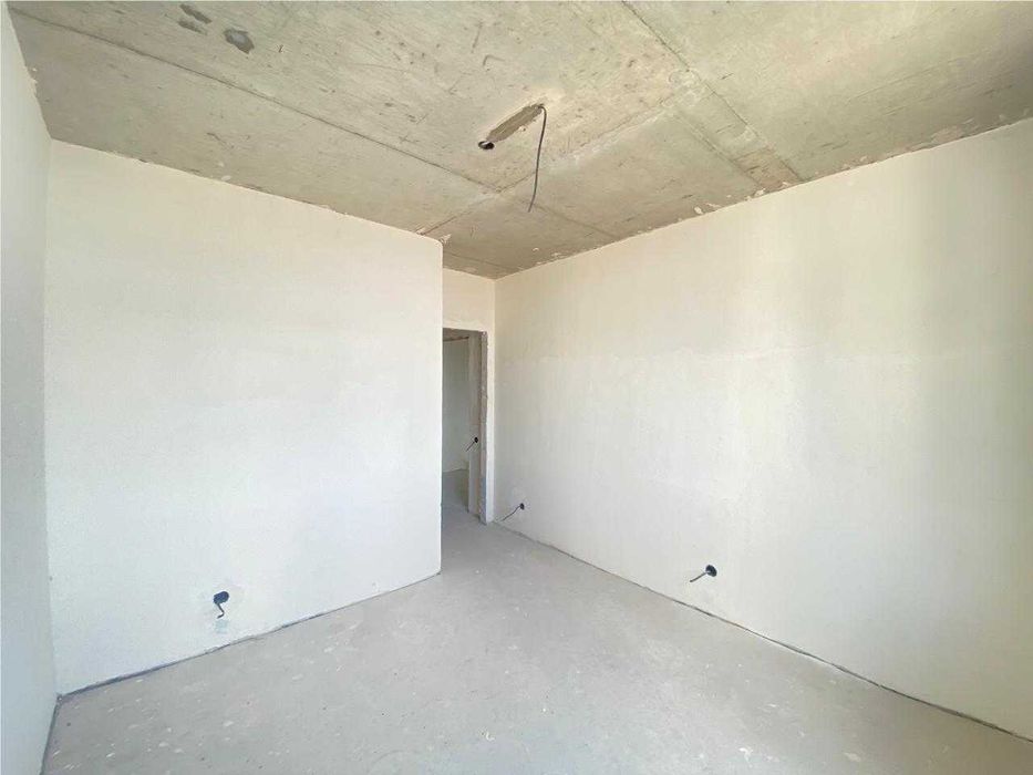 продается 1 комнатная квартира на левом берегу