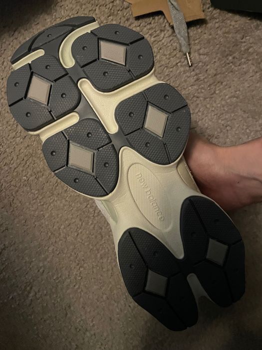 Adidasi New Balance 9060