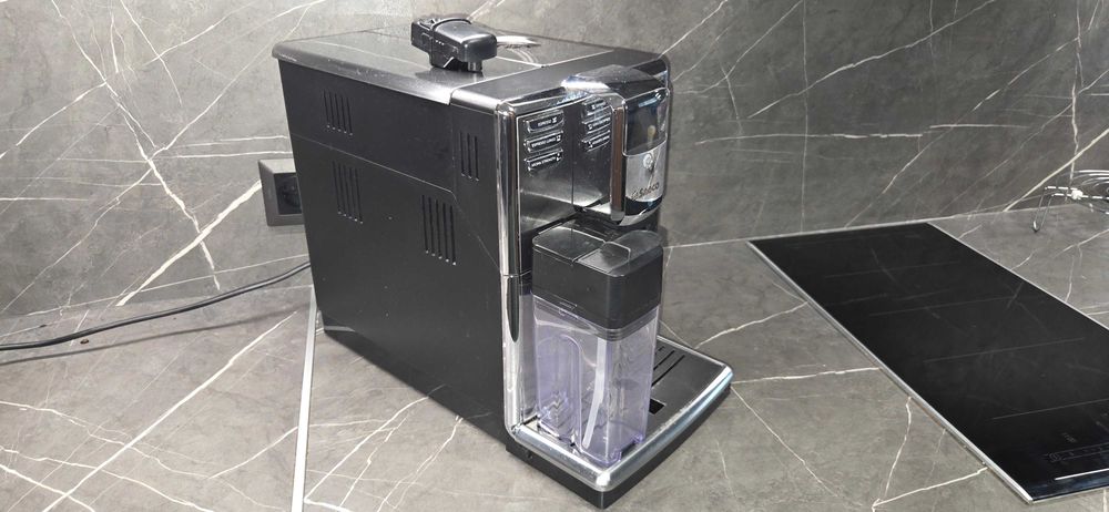 Кафеавтомат, кафе машина, кафе робот Saeco