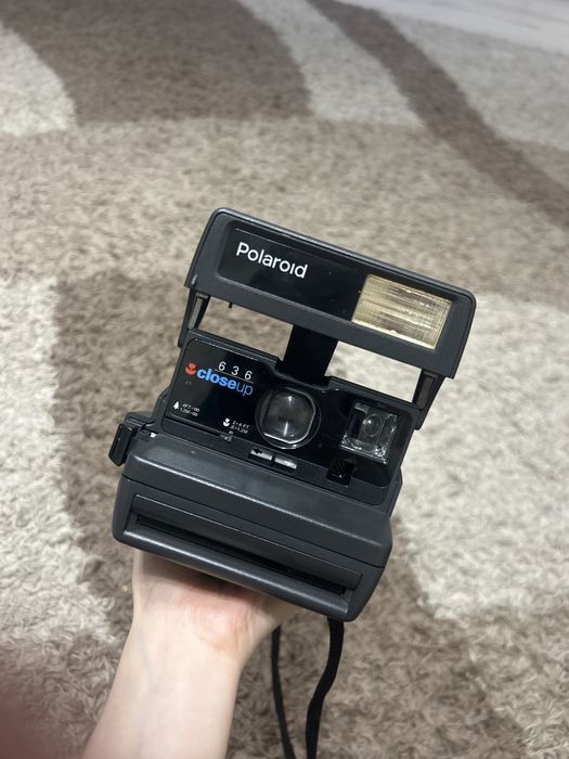 Винтажный фотоаппарат моментальной печати Polaroid 636 Close Up