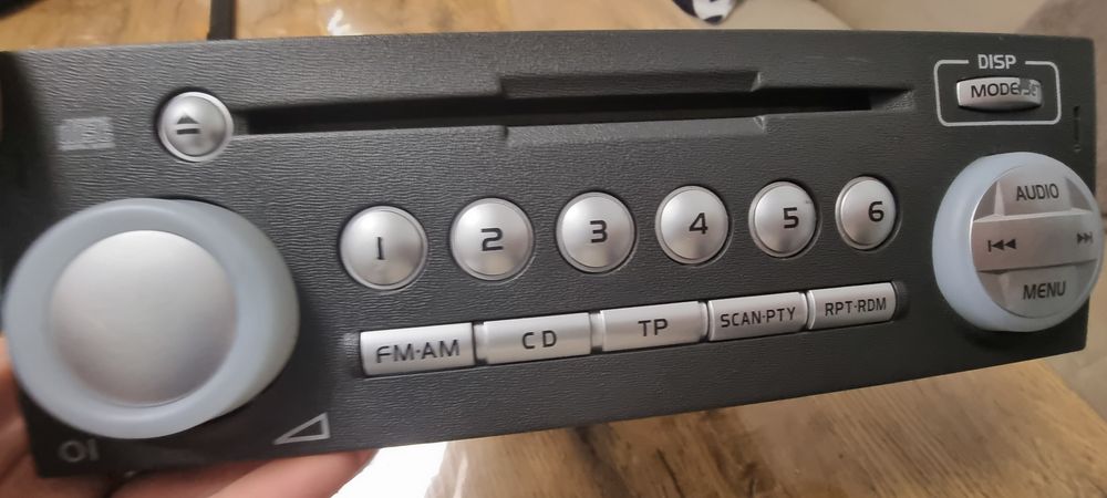 CD тунер за Mitsubishi