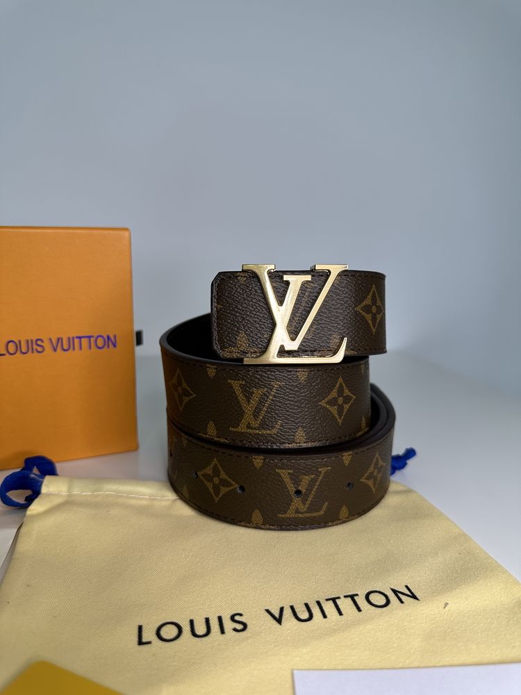 Curea Louis Vuitton piele canvas 100% cutie inclusă