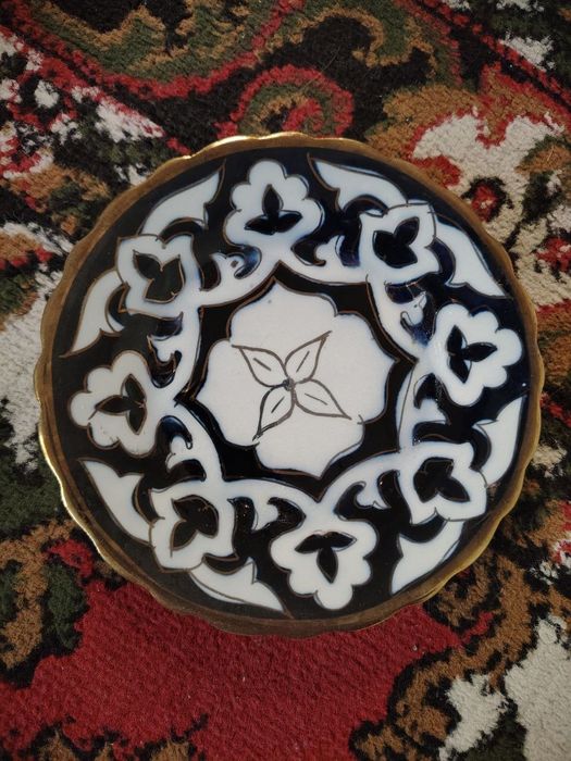 Олдинги чинни идишлар