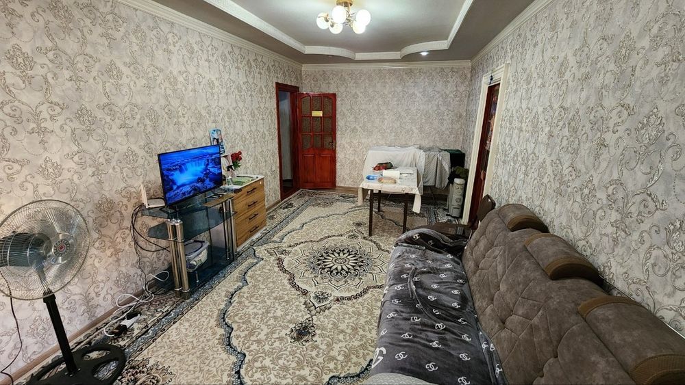 Сдаётся 2 х комнатная квартира!!