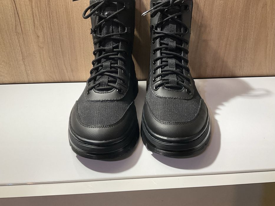 Обувки (боти) Dr. Martens Combs Tech