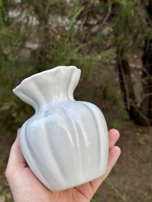 Продам вазы новые